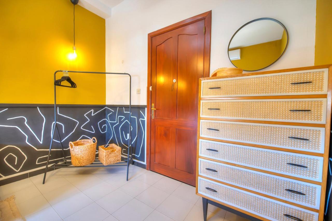 Beautifully Furnished Seafront 4 Bedrooms Goslm-4 Sliema Ngoại thất bức ảnh