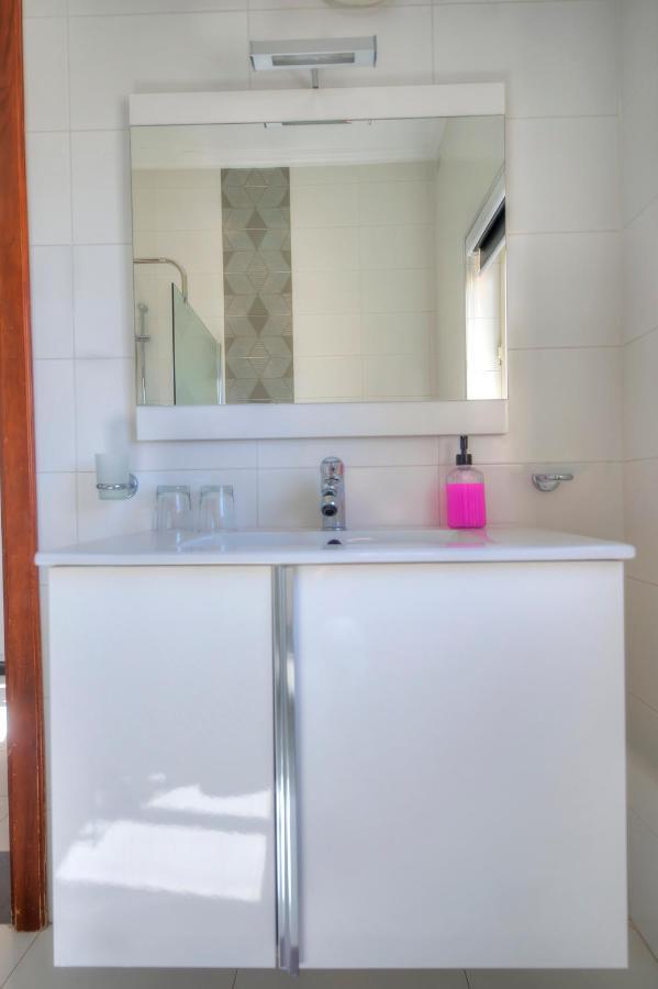 Beautifully Furnished Seafront 4 Bedrooms Goslm-4 Sliema Ngoại thất bức ảnh
