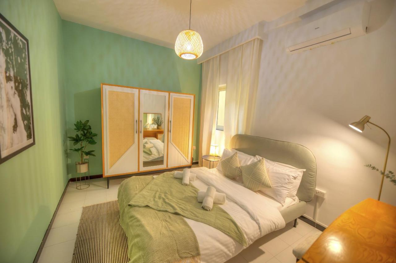 Beautifully Furnished Seafront 4 Bedrooms Goslm-4 Sliema Ngoại thất bức ảnh