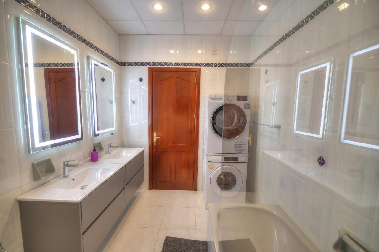 Beautifully Furnished Seafront 4 Bedrooms Goslm-4 Sliema Ngoại thất bức ảnh